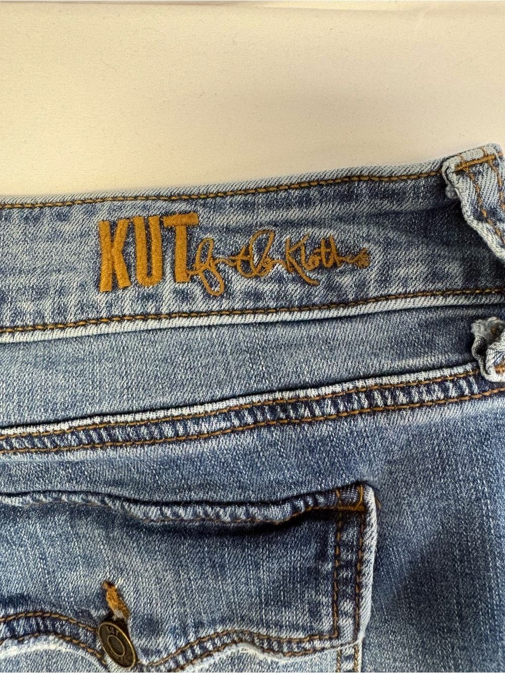 Kut From The Kloth Nicole Bootcut Jeans - Picture 11 of 14
